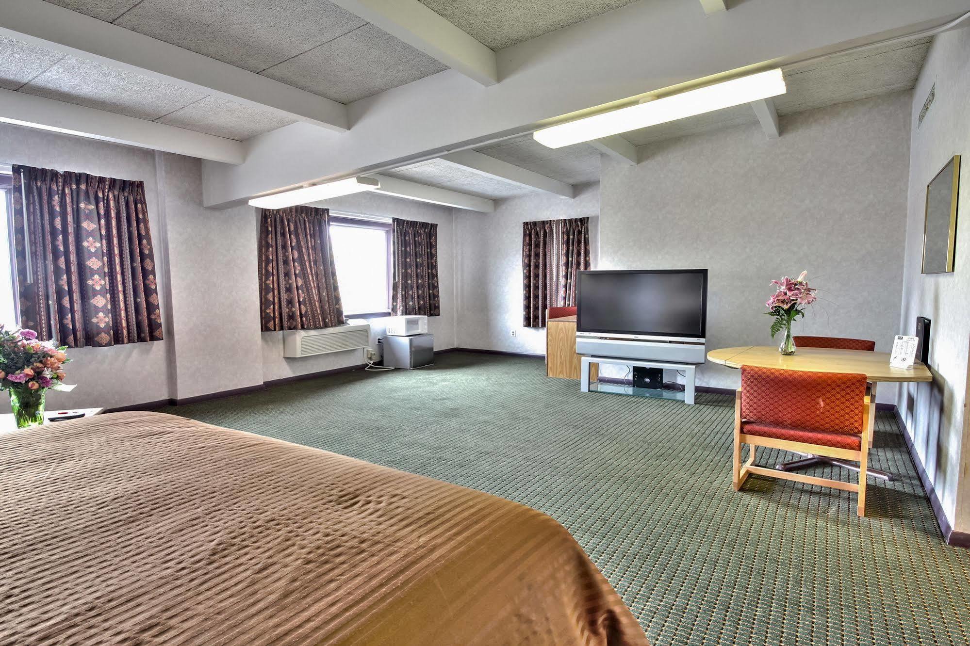 Econo Lodge Manitowoc Zewnętrze zdjęcie